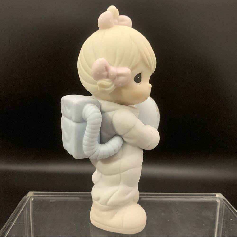 1991 Precious Moments Astronaut Figurine - Picture 3 of 13